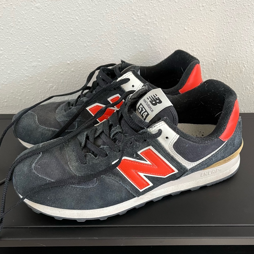 New Balance 574 Mens Sneakers Black Red ML574ML2 Sz 11